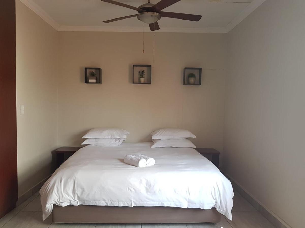 Private Apartments & Biz Stays Pretoria-Noord 外观 照片