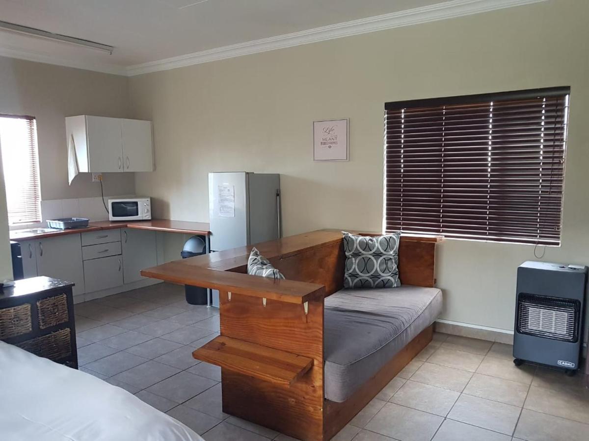 Private Apartments & Biz Stays Pretoria-Noord 外观 照片