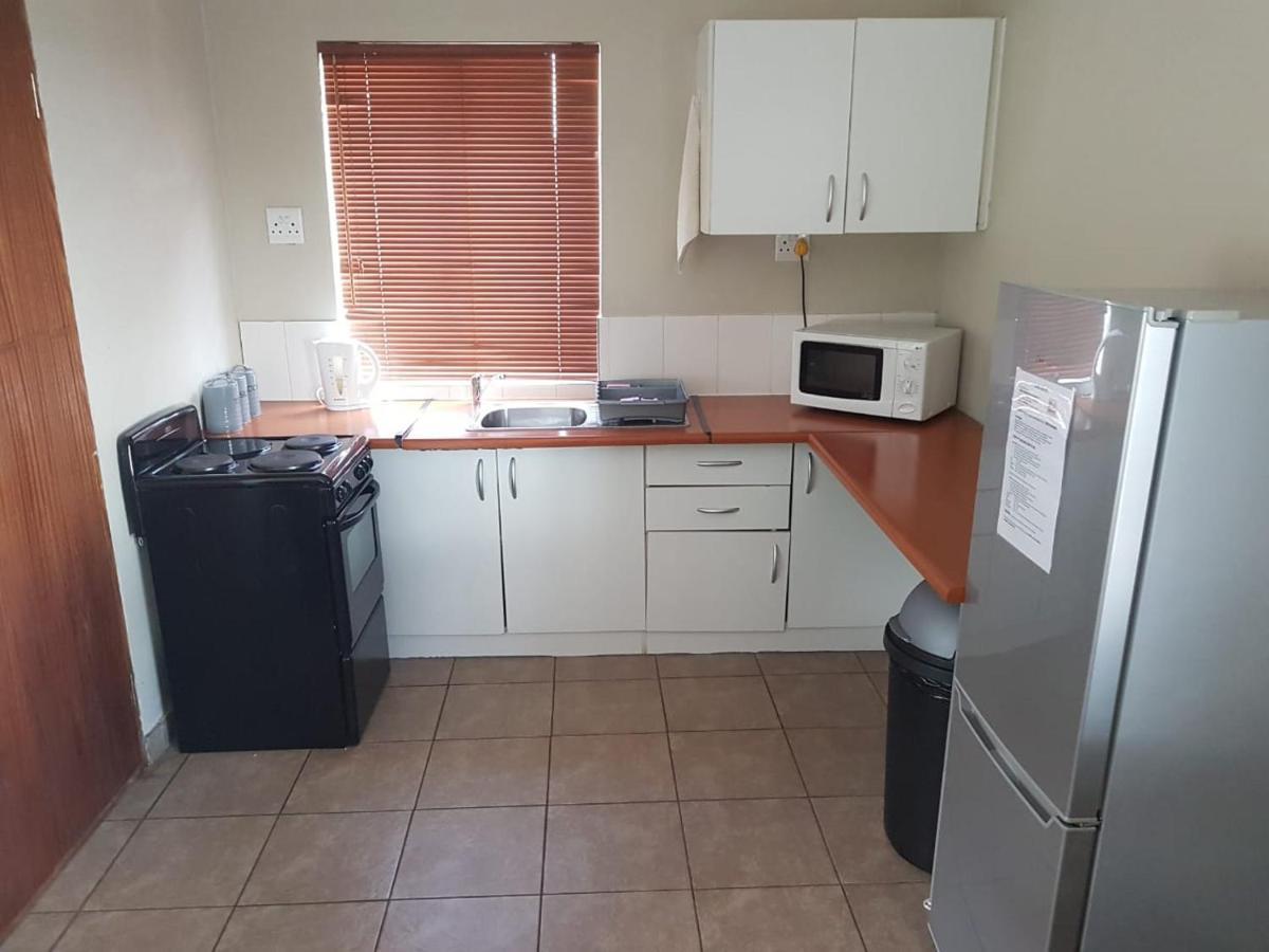 Private Apartments & Biz Stays Pretoria-Noord 外观 照片