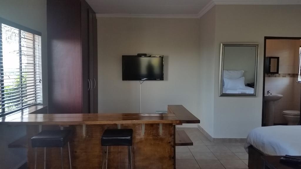 Private Apartments & Biz Stays Pretoria-Noord 外观 照片