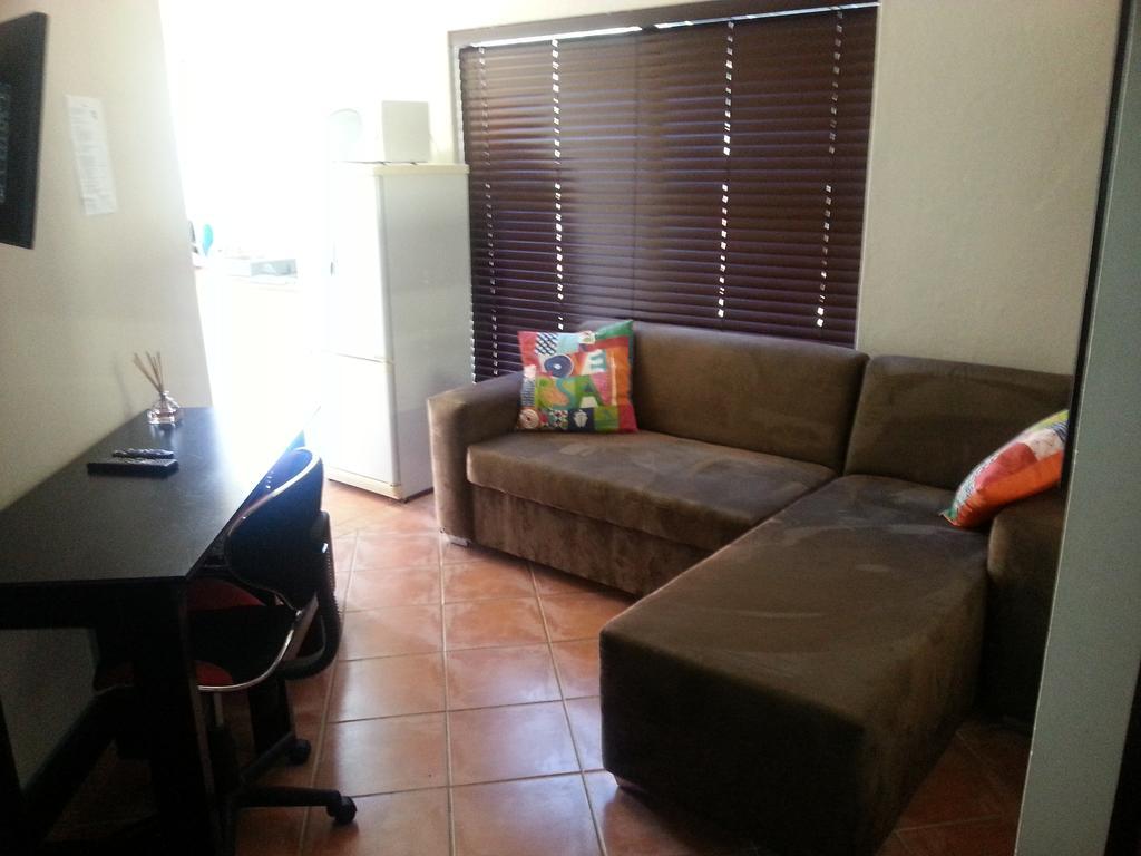Private Apartments & Biz Stays Pretoria-Noord 外观 照片