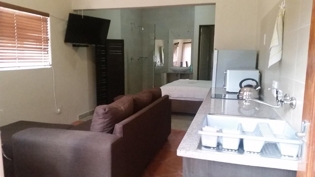 Private Apartments & Biz Stays Pretoria-Noord 外观 照片