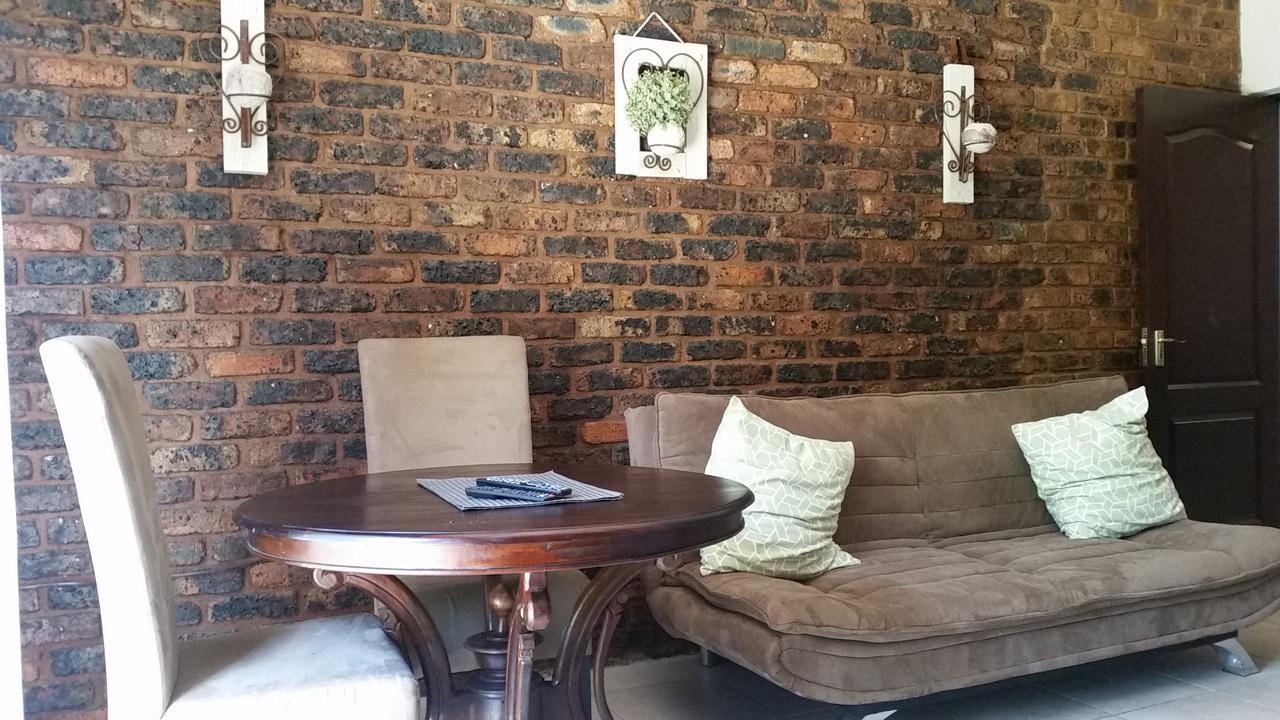 Private Apartments & Biz Stays Pretoria-Noord 外观 照片