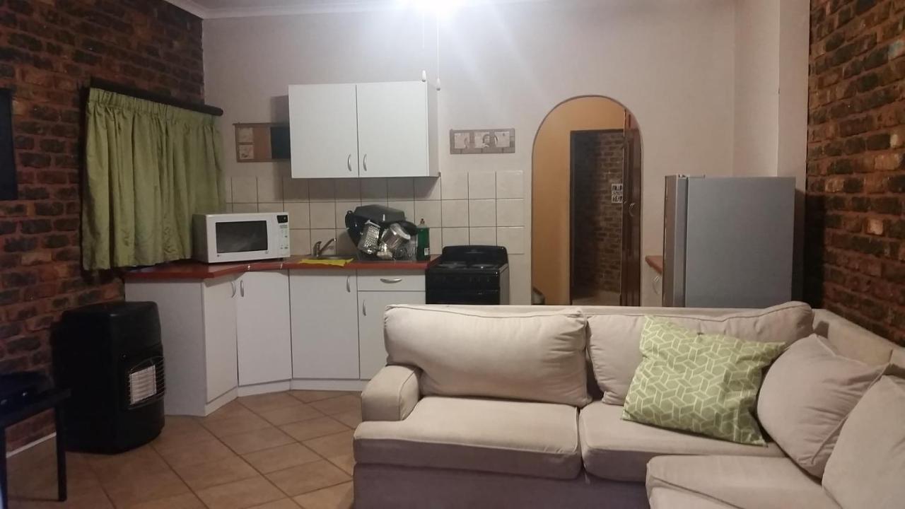 Private Apartments & Biz Stays Pretoria-Noord 外观 照片