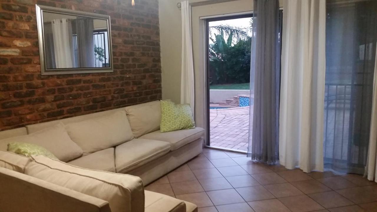 Private Apartments & Biz Stays Pretoria-Noord 外观 照片